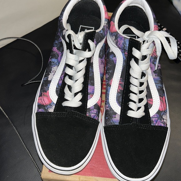 👟 SOLD👟Vans Old Skool Warped Floral Skate Shoes - Picture 4 of 8